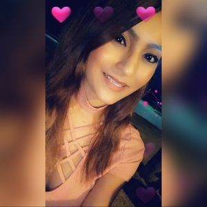 Meet your Posher, Danielle